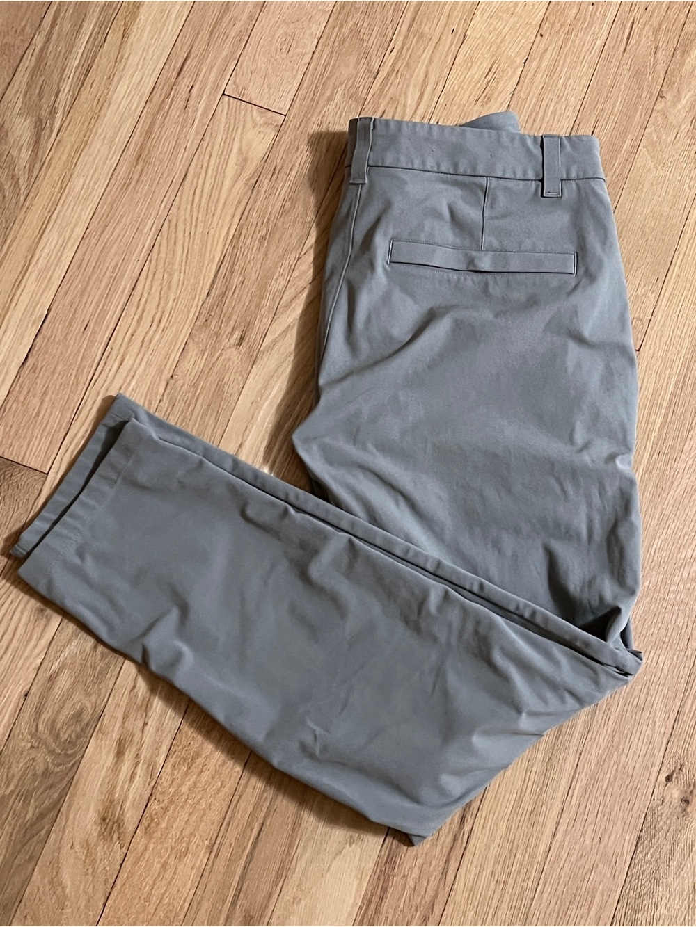 lululemon athletica Men's Commission (old style) size 28 x28
